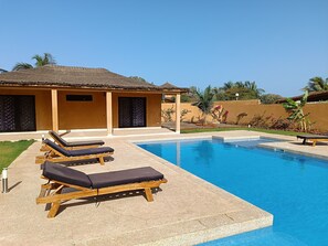 Piscine extérieure