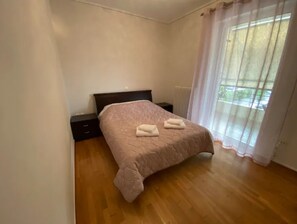 2 Schlafzimmer, Bügeleisen/Bügelbrett, WLAN, Bettwäsche