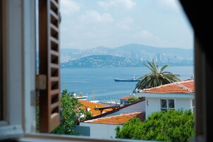 Μίνι μπαρ, ηχομόνωση, δωρεάν Wi-Fi, κλινοσκεπάσματα 