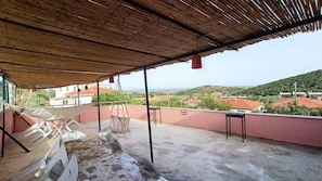 BBQ/picnic area - ERAY PANSİYON (Gökçeada)
