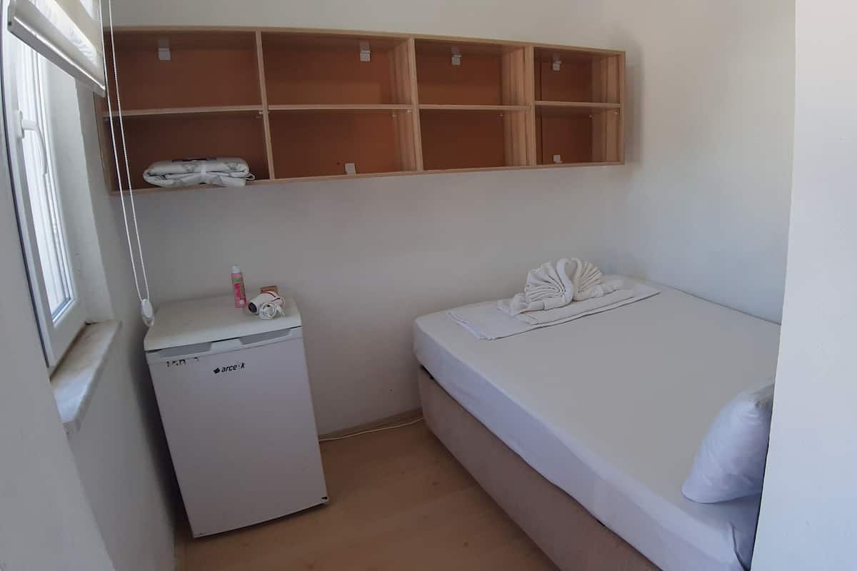Standaard tweepersoonskamer | 2 slaapkamers, hypoallergeen beddengoed, een bureau, een laptopwerkplek