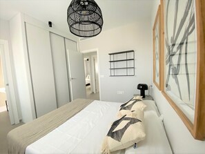 2 soverom, strykejern/-brett, wi-fi (inkludert) og sengetøy