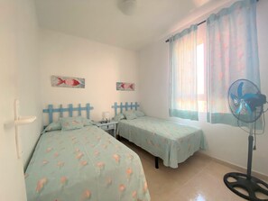3 bedrooms, iron/ironing board, free WiFi, bed sheets - Alq 177 Peñon de Ifach 4 Estefania (Calpe)