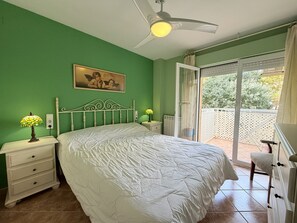 1 camera, ferro/asse da stiro, Wi-Fi gratuito, lenzuola