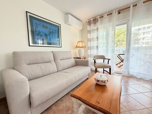 TV - Alq 188 Apartamento Bobyan en Calpe (Calpe)