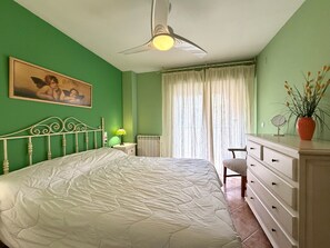 1 Schlafzimmer, Bügeleisen/Bügelbrett, kostenloses WLAN, Bettwäsche