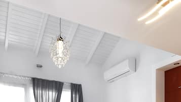 Design Duplex, 1 Bedroom | Living area