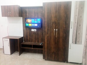 Interior - Couple Friendly Family Friendly Homestay (Bir)