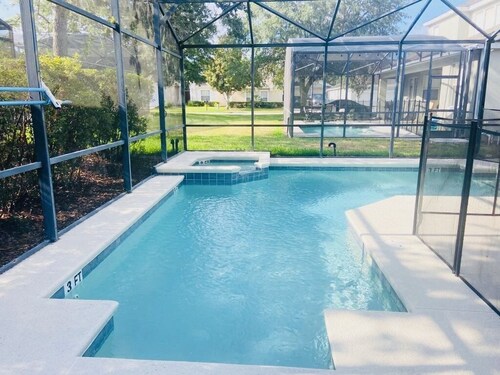 Wonderful towerlakes five bed, five bath pool home with game room 