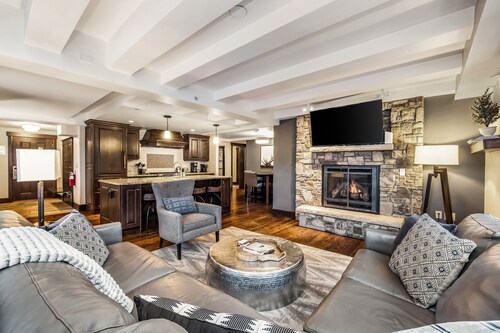 Après-Ski Comfort – Spacious 2BR/2BA Near Winter Fun