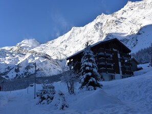 Esterni