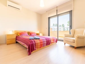 4 habitaciones, escritorio y internet 
