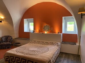 4 bedrooms, desk, iron/ironing board, free WiFi - Domaine de la Bergerie en Drôme Provençale (SAUZET)