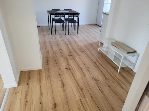 Best price per month, flat for 5, 30 minutes to Leipzig