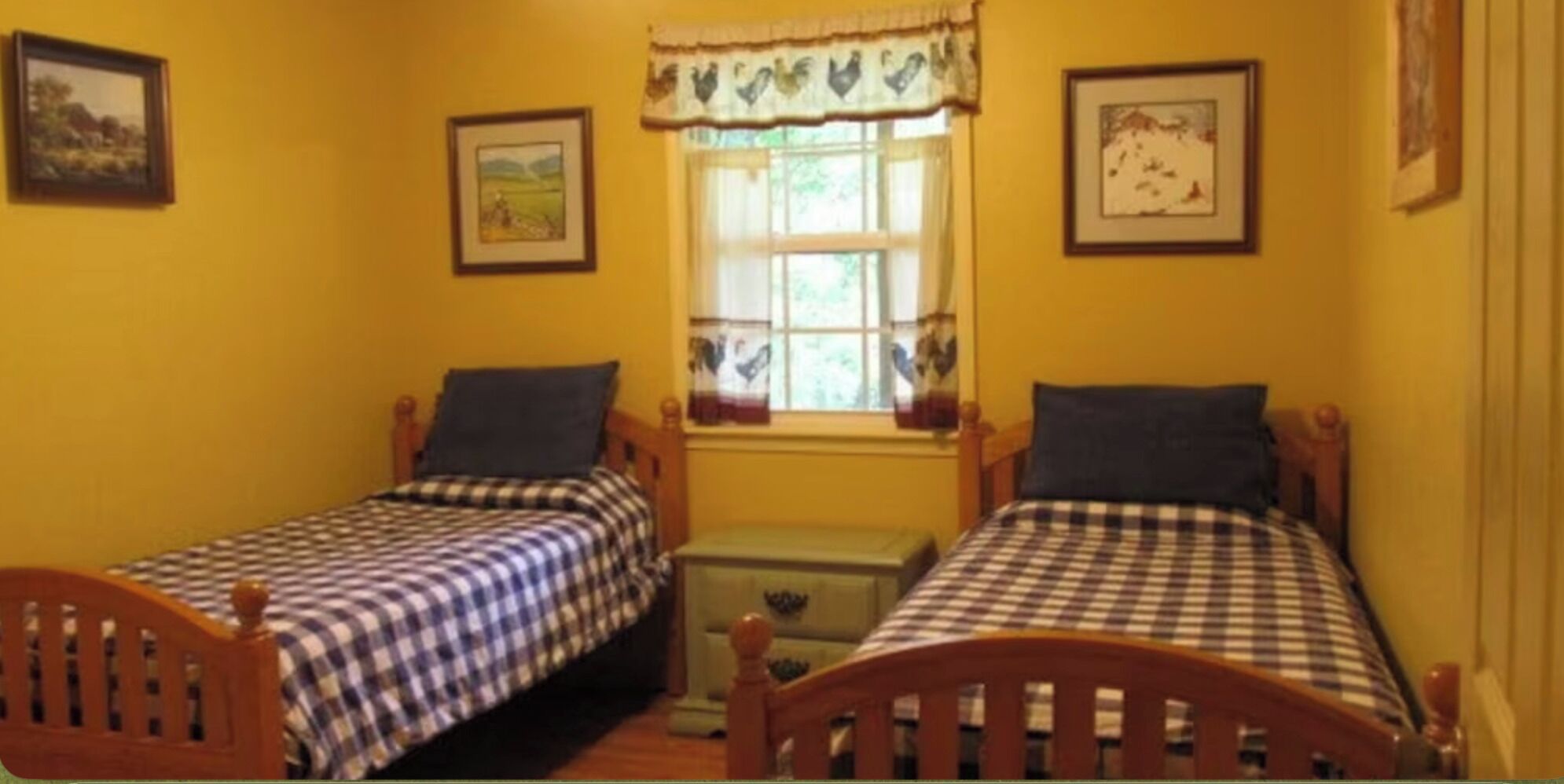 Bedroom 3 - 2 twin beds