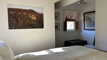 2 bedrooms, bed sheets