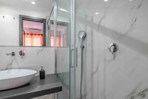 Dusche, Bidet