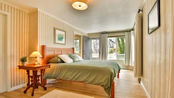 3 Schlafzimmer, Schreibtisch, Reisekinderbett, kostenloses WLAN