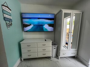 Interior - Sandy Shore Studio 5 min to beach  (Fort Lauderdale)