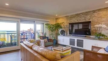 Smart TV, foosball, table tennis, books