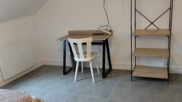 Wi-Fi gratuit, draps fournis