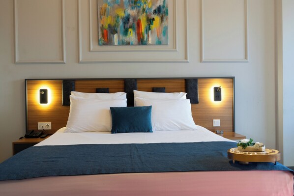 Minibar, laptop workspace, soundproofing, free WiFi