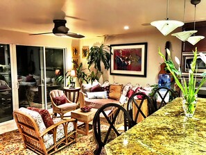 Smart TV, fireplace, video games, computer monitors - Located above the Village . Ocean Views from every level, amazing bird sanctuary (Laguna Beach)