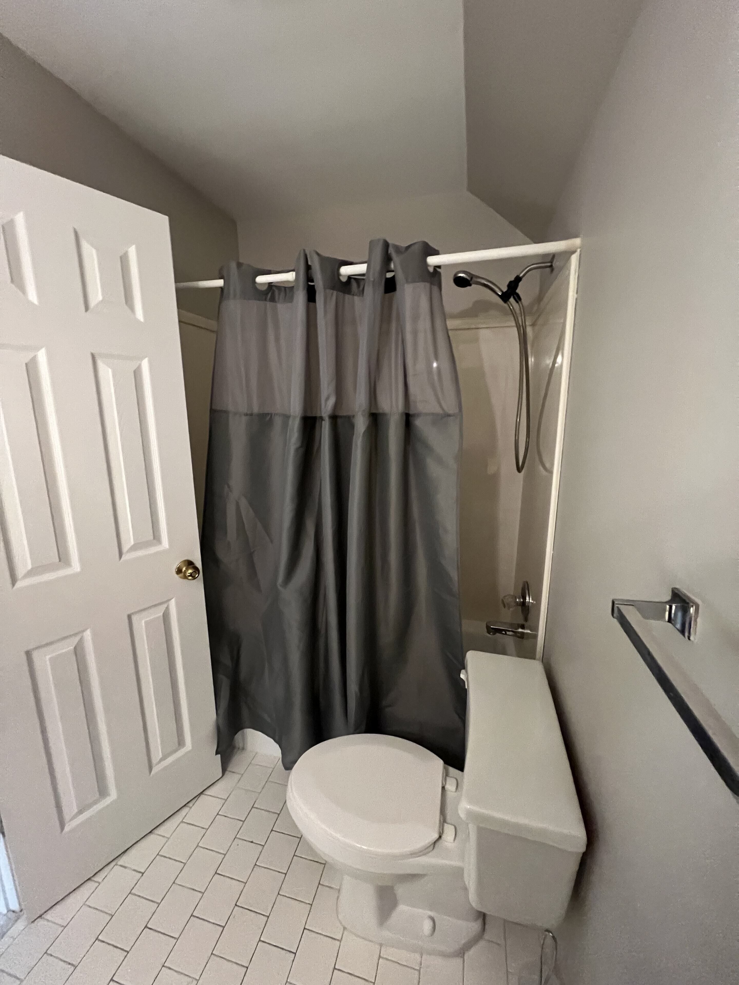 Irondale Three Bedroom House with Parking