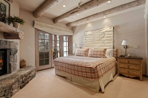 3 bedrooms, iron/ironing board, WiFi, bed sheets - Pine Inn at Trail's End - Three Bedroom w/ Spa #6 (Park City)