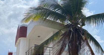 Cabin in front of the sea in coveñas