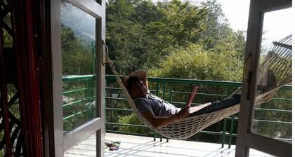 House in gangtok Mountain View and kitchen