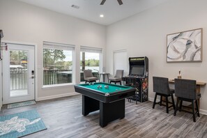 Games room - Ultimate Spacious Luxury Retreat! Boat Slip, 2 Jet Ski Slips, Kayaks, Hot Tub! (Hot Springs National Park)