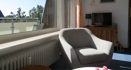 Eine Tolle Wohnung für Familien mit bis zu 3 Kindern und das Mitten in Wittdün. Links der Kniepsand, Rechts das Wattenmeer. Alles ist für Sie Fußläufig Erreichbar