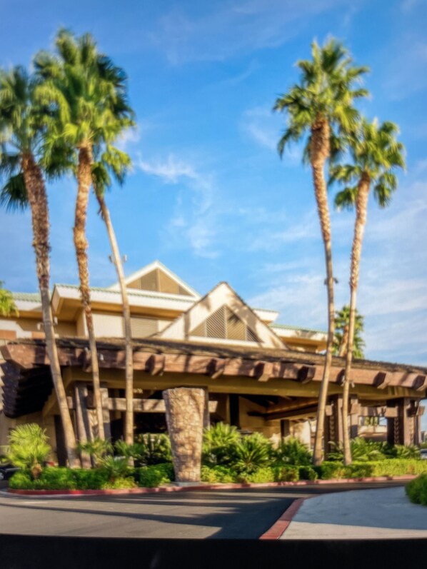 Exterior - Beautiful Resort Style Apartment (Las Vegas)
