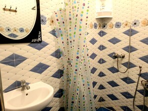 Towels, soap, toilet paper - Beach Flat , good view  clean house  with comfortable accommodation (Agadir)