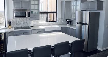 Cliffside Castle - Hillside house with stunning views