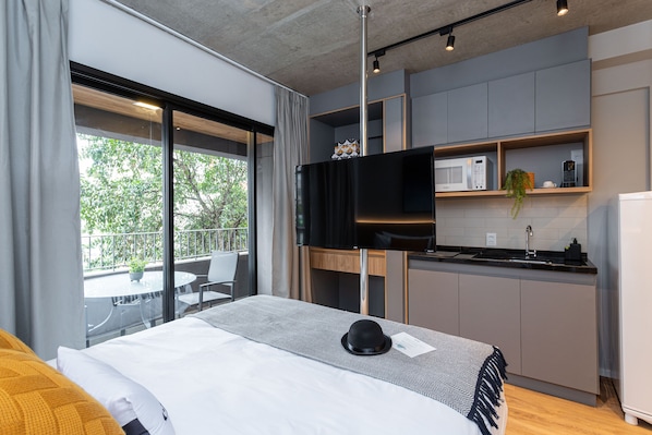 Hypo-allergenic bedding, laptop workspace, free WiFi, bed sheets - Charlie Pamplona Jardim Paulista (São Paulo)