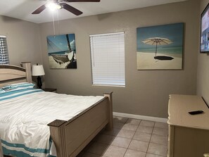 2 habitaciones, tabla de planchar con plancha y wifi gratis 