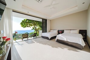 4 bedrooms, in-room safe, desk, iron/ironing board