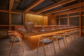 Bar (on property) - Shisui, A Luxury Collection Hotel, Nara (Nara)