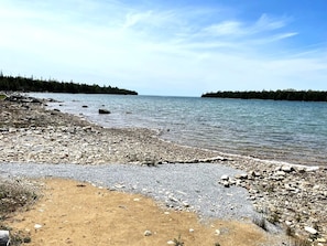 Beach - Drummond Island Hotel & Vacation Homes - Memory Maker Bay (Drummond)