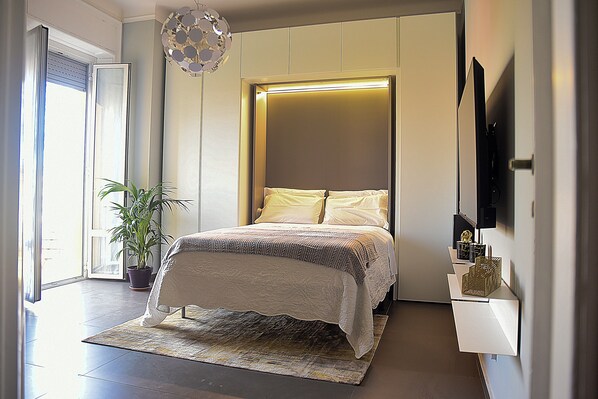 1 bedroom, desk, free WiFi, bed sheets