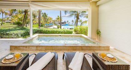 Deluxe Cap Cana Beach Condo