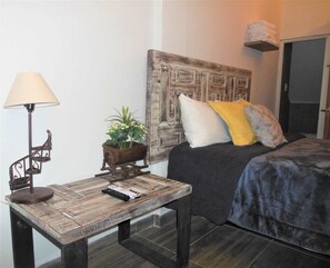 Family House, 4 Bedrooms | 4 bedrooms, individually decorated, individually furnished - Casa El Ombligo de La Luna Privada (Guanajuato)