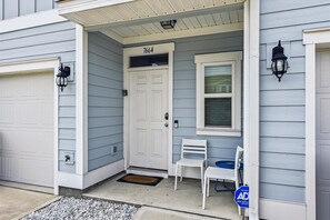 Townhome, 3 Bedrooms | Exterior - 7664 Shadow Lake - Happy Horizons - 3 Bedroom 3 Townhouse by RedAwning (Panama City Beach)