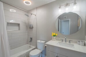 Bathtub