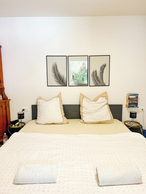 2 Schlafzimmer, Bügeleisen/Bügelbrett, Bettwäsche