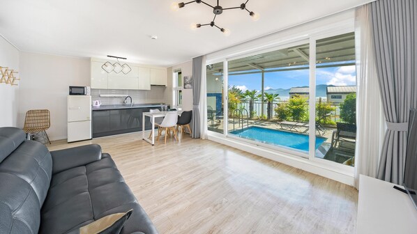 Phòng cơ bản, 1 phòng ngủ (PoolVilla 101) | 1 phòng ngủ, truy cập Internet không dây miễn phí 