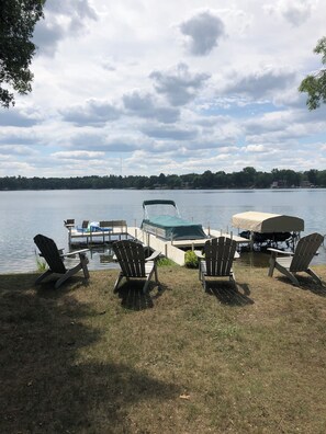 Property grounds - Amazing, luxurious Serpent lake house three blocks from Crosby!!! (Crosby)
