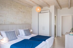 Villa | 5 bedrooms - Villa Galatia I Free Heated Pool Ideal for Groups (Kissamos)